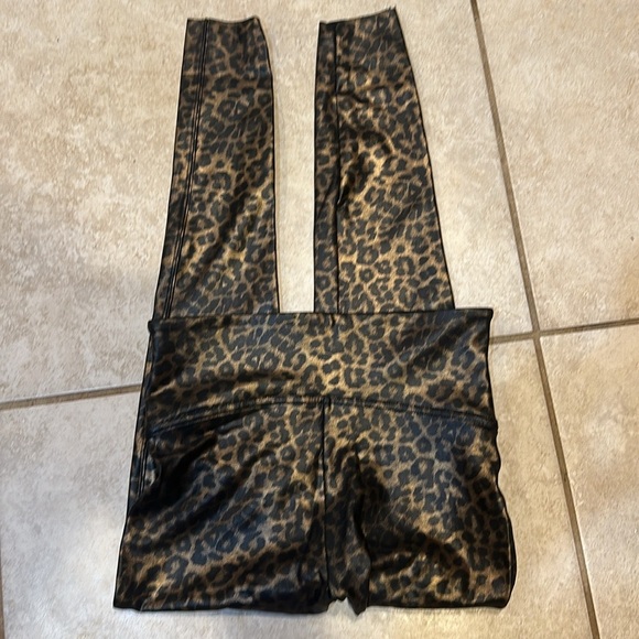 Spanx Leopard Metallic Faux Leather Shapewear Leggings M Compression - Picture 5 of 6